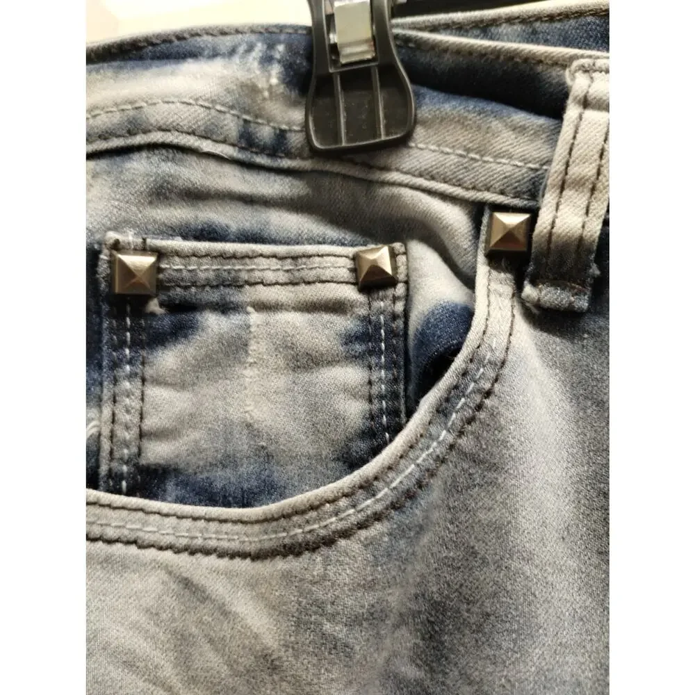 Elite Women's Size 16W Distressed Ripped Acid Wash Studded Embellished Jeans
